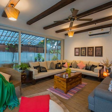 El Lodge By Stayvista - Pool, Lawn, And A Charming Gazebo For Your Perfect Getaway Lonavala Bagian luar foto