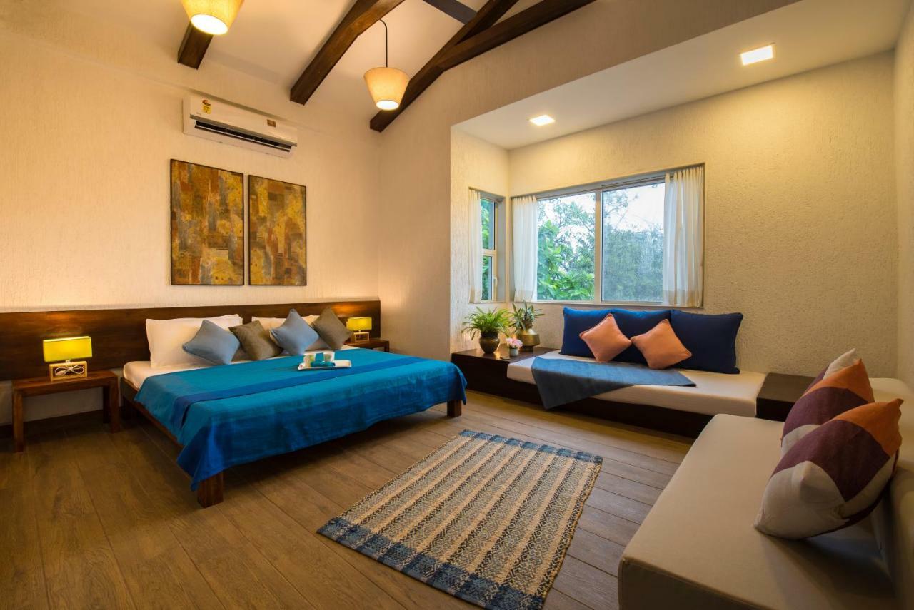 El Lodge By Stayvista - Pool, Lawn, And A Charming Gazebo For Your Perfect Getaway Lonavala Bagian luar foto